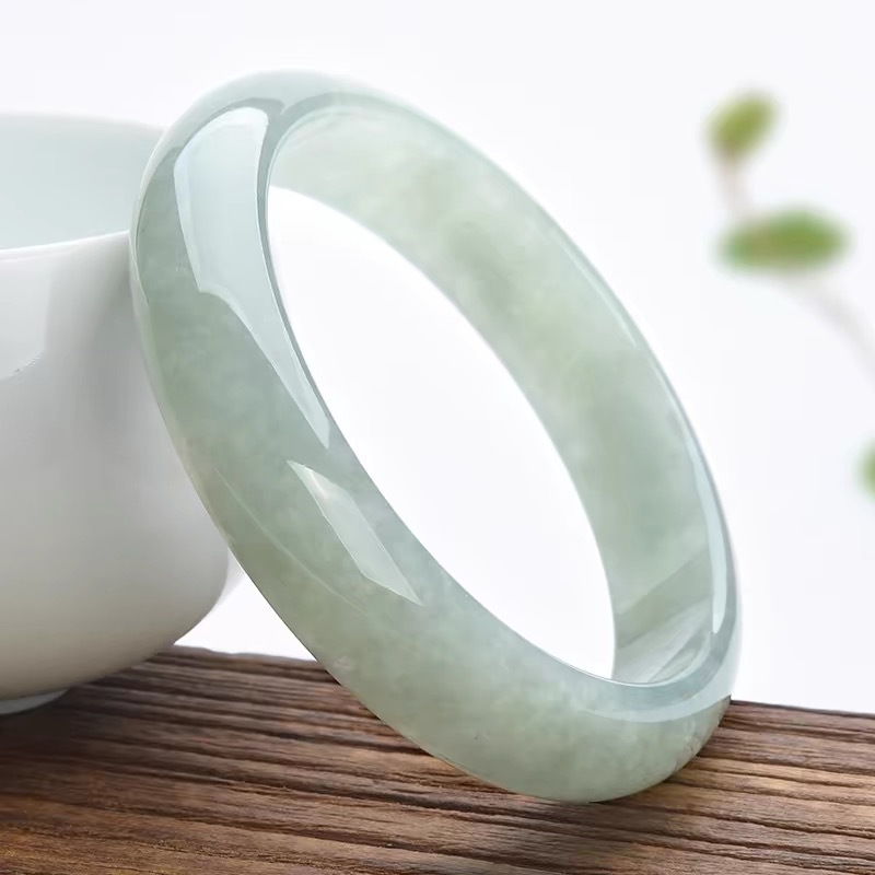 Lighting - Pulseira de Jade Antiga de Mianmar,